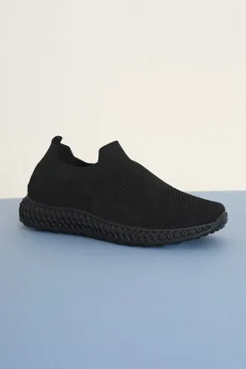 BLACK SOLID KNITTED UPPER SLIP ON TRAINERS