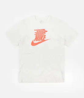 Nike Seasonal Statement T-Shirt - Sail