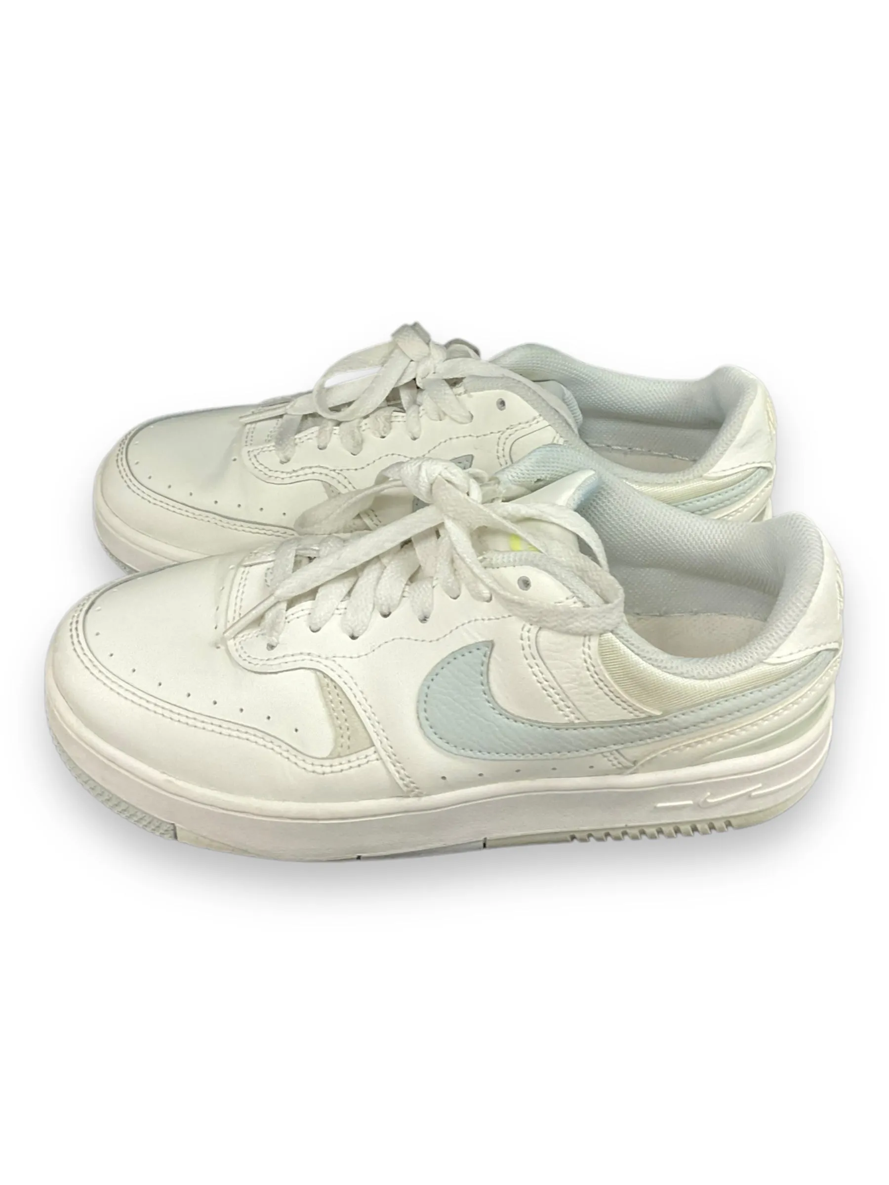 Shoes Athletic By Nike In White, Size: 8