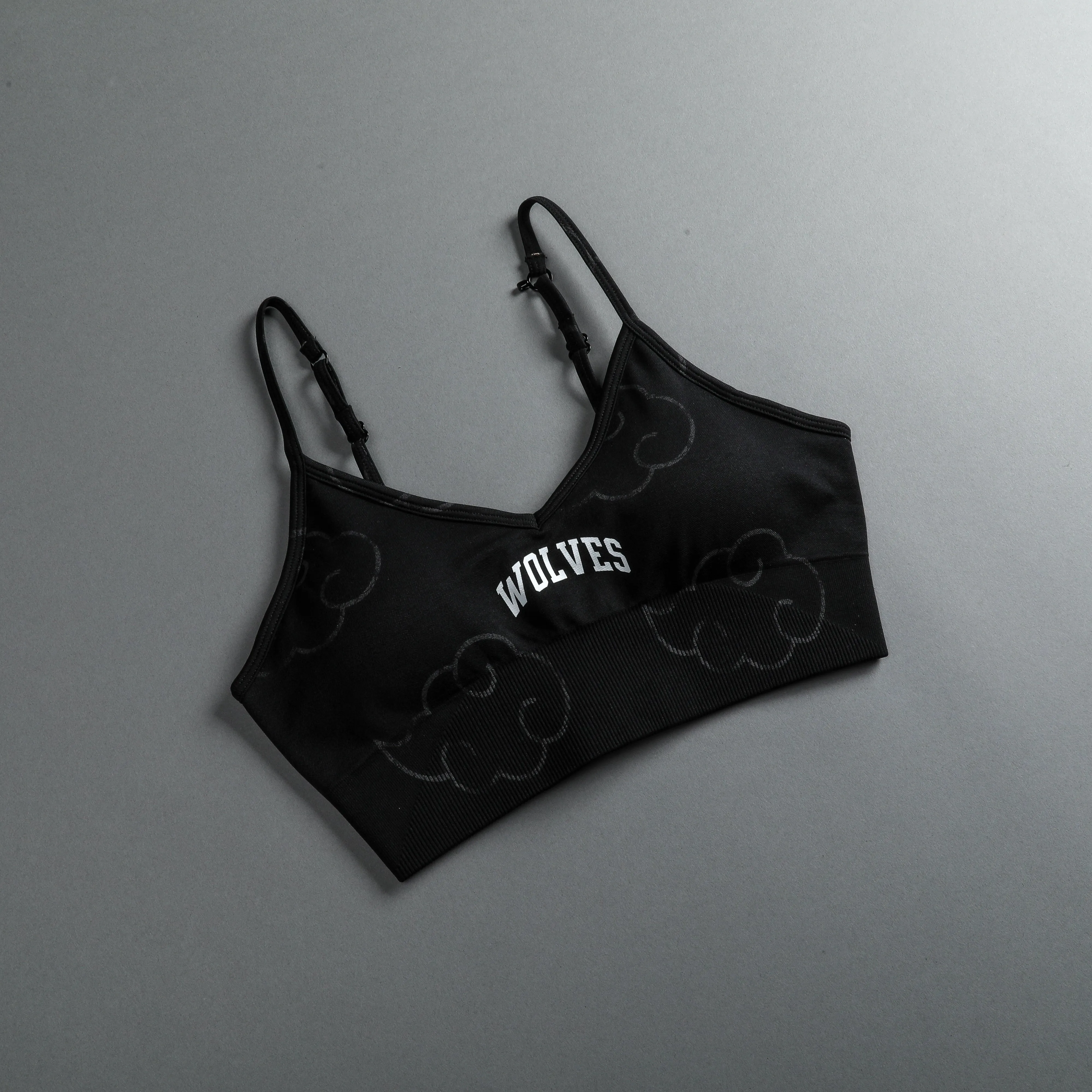 Wolf Cloud Loyalty "Everson Seamless" Sports Bra in Black
